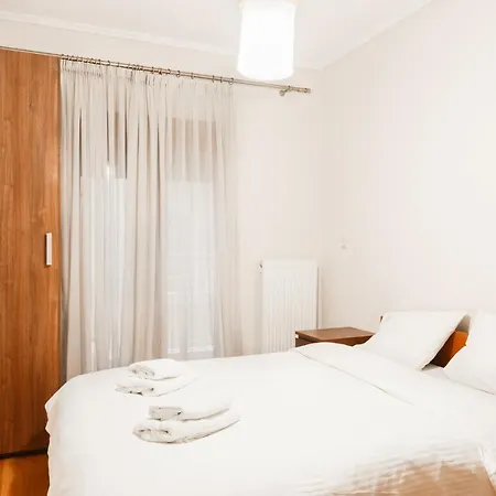 Wood In The Center Of Apartment Thessaloniki